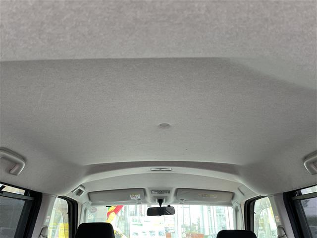 ルーミー カスタムＧ　４ＷＤ／ワンオーナー／純正ＳＤナビ（ＡＭ／ＦＭ／ＣＤ／ＳＤ／ＢＴ）／ワンセグ（走行中視聴不可）／バックカメラ／アイドリングストップ／ウィンカーミラー／ドアバイザー／パワースライドドア／ＥＴＣ／フォグ（32枚目）