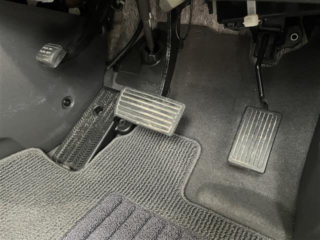 ステップワゴン Ｇ　Ｅセレクション　ワンオーナー／４ＷＤ／寒冷地仕様／純正ナビ／フルセグ／バックカメラ／アイドリングストップ／ウィンカーミラー／スペアキー／社外エンジンスターター／クルーズコントロール／純正フロアマット／ＥＴＣ／冬タイヤ（12枚目）
