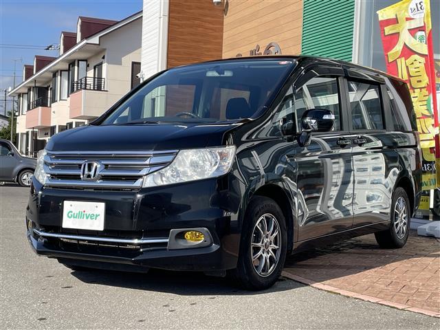 ステップワゴン Ｇ　Ｅセレクション　ワンオーナー／４ＷＤ／寒冷地仕様／純正ナビ／フルセグ／バックカメラ／アイドリングストップ／ウィンカーミラー／スペアキー／社外エンジンスターター／クルーズコントロール／純正フロアマット／ＥＴＣ／冬タイヤ（14枚目）