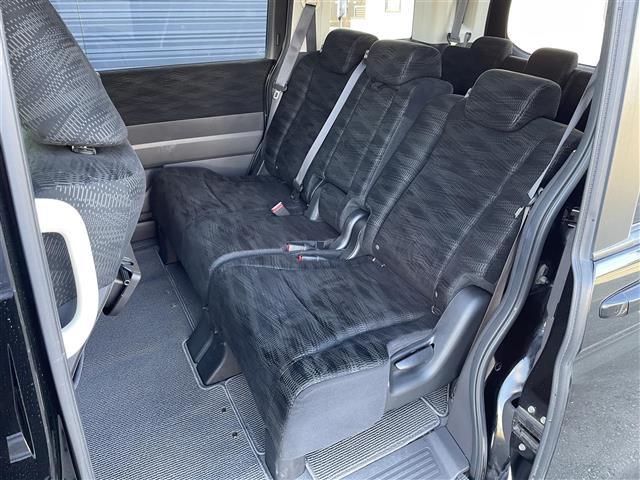 ステップワゴン Ｇ　Ｅセレクション　ワンオーナー／４ＷＤ／寒冷地仕様／純正ナビ／フルセグ／バックカメラ／アイドリングストップ／ウィンカーミラー／スペアキー／社外エンジンスターター／クルーズコントロール／純正フロアマット／ＥＴＣ／冬タイヤ（28枚目）