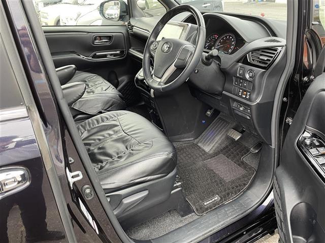 エスクァイア Gi 4WD/純正SDナビ(AM/FM/CD/DVD/BT/SD)/フルセグテレビ(走行中視聴可能)/バックカメラ/アイドリングストップ/ウィンカーミラー/キャプテンシート/クルーズコントロール/ETC(24枚目)