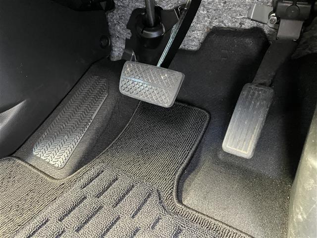 N-BOXカスタム Lターボ ワンオーナー/4WD/寒冷地仕様/ターボ/ホンダセンシング/純正ナビ/フルセグ/バックカメラ/フロントカメラ/クルーズコントロール/アイドリングストップ/純正エンジンスターター/スペアキー/冬タイヤ付(12枚目)