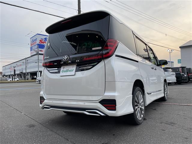 ノア S-G 4WD/純正ナビ(AM/FM/BT)/フルセグ(走行中視聴不可)/ステアリングリモコン/クルーズコントロール(追従走行あり)/全方位モニター/前席シートヒーター/ドライブレコーダー/(15枚目)