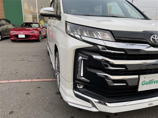 ノア S-G 4WD/純正ナビ(AM/FM/BT)/フルセグ(走行中視聴不可)/ステアリングリモコン/クルーズコントロール(追従走行あり)/全方位モニター/前席シートヒーター/ドライブレコーダー/(18枚目)