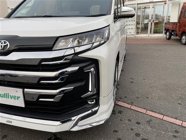 ノア S-G 4WD/純正ナビ(AM/FM/BT)/フルセグ(走行中視聴不可)/ステアリングリモコン/クルーズコントロール(追従走行あり)/全方位モニター/前席シートヒーター/ドライブレコーダー/(19枚目)