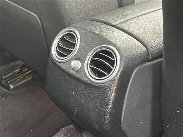 ＧＬＣ ＧＬＣ２２０ｄ　４マチックスポーツ（本革仕様）　レザーシート　ＨＵＤ　ブルメスター　ＳＲ　ＡＣＣ　ＤＴＶ　コーナーセンサー　アラウンドビュー（39枚目）