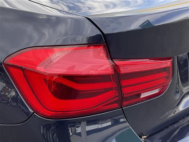 ３シリーズ ３２０ｄ　ラグジュアリー　ディーゼル　ナビ　バックカメラ（8枚目）