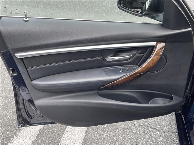 ３シリーズ ３２０ｄ　ラグジュアリー　ディーゼル　ナビ　バックカメラ（30枚目）