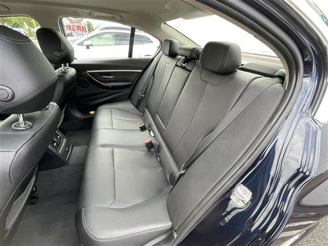 ３シリーズ ３２０ｄ　ラグジュアリー　ディーゼル　ナビ　バックカメラ（34枚目）