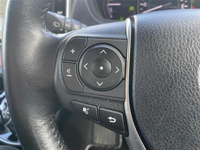 ヴォクシー ハイブリッドＺＳ　煌ＩＩ　純正ナビ　後席モニター　Ｂカメラ　シートヒーター　ドラレコ　クルコン　純正アルミ（4枚目）