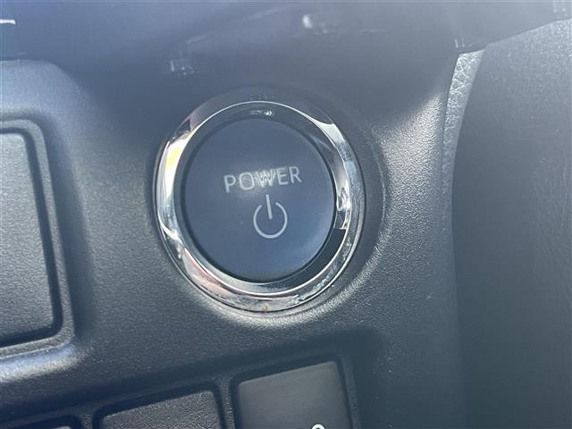 ヴォクシー ハイブリッドＺＳ　煌ＩＩ　純正ナビ　後席モニター　Ｂカメラ　シートヒーター　ドラレコ　クルコン　純正アルミ（8枚目）