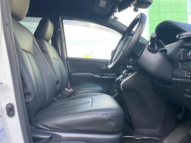 ヴォクシー ハイブリッドＺＳ　煌ＩＩ　純正ナビ　後席モニター　Ｂカメラ　シートヒーター　ドラレコ　クルコン　純正アルミ（28枚目）