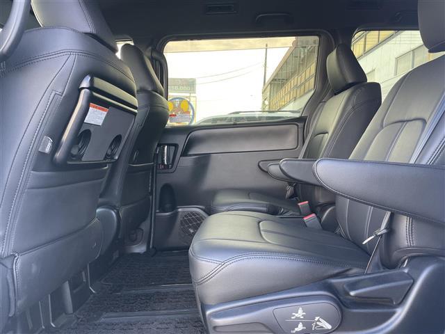 ヴォクシー ハイブリッドＺＳ　煌ＩＩ　純正ナビ　後席モニター　Ｂカメラ　シートヒーター　ドラレコ　クルコン　純正アルミ（34枚目）