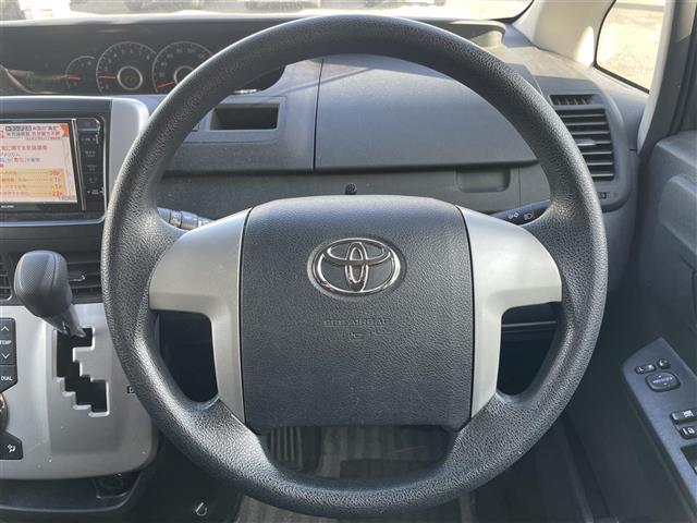 ノア Ｘ　社外ナビ　スライドドア　純正フロアマット　ＥＴＣ（4枚目）