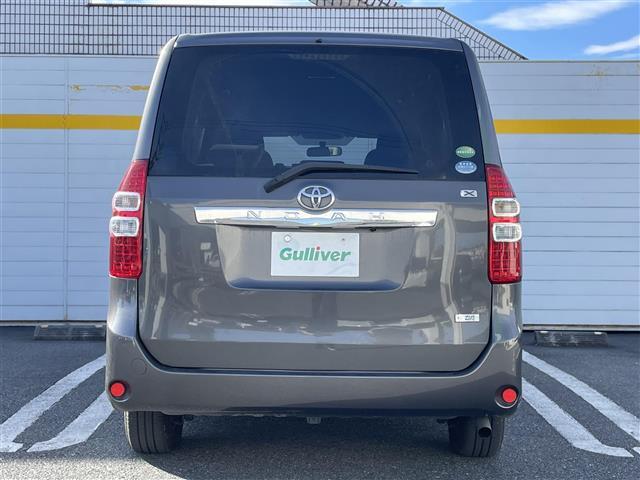 ノア Ｘ　社外ナビ　スライドドア　純正フロアマット　ＥＴＣ（17枚目）