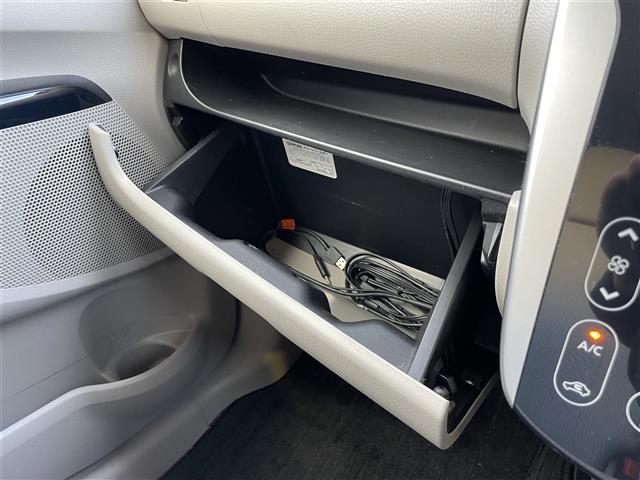 デイズ Ｘ　Ｖセレクション＋セーフティＩＩ　純正ナビ　Ｂカメラ　全周囲モニター　衝突軽減ブレーキ（10枚目）