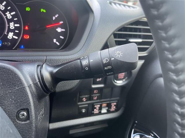 ヴォクシー ZS 煌III ワンオーナー 純正ナビ Bカメラ ETC クルコン コーナーセンサー ドラレコ(6枚目)