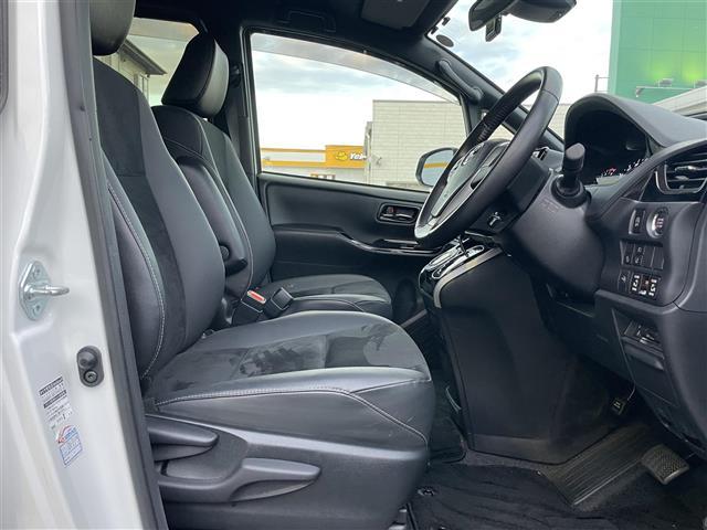 ヴォクシー ZS 煌III ワンオーナー 純正ナビ Bカメラ ETC クルコン コーナーセンサー ドラレコ(28枚目)