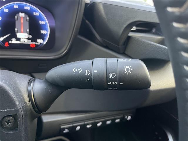 カローラツーリング ハイブリッド ダブルバイビー ワンオーナー 純正ナビ レーダークルーズ シートヒーター ハンドルヒーター Bカメラ コーナーセンサー ETC ドラレコ(7枚目)