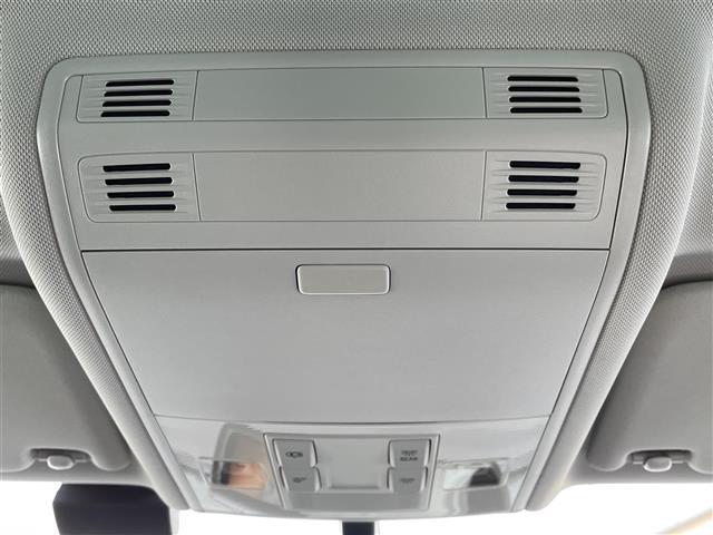 ゴルフ ラウンジ　純正ナビ／バックカメラ／ワンセグテレビ／追従型クルーズコントロール／ＥＴＣ／オートホールド／オートライト／純正フロアマット／スペアキー／リモコンキー／アイドリングストップ（12枚目）