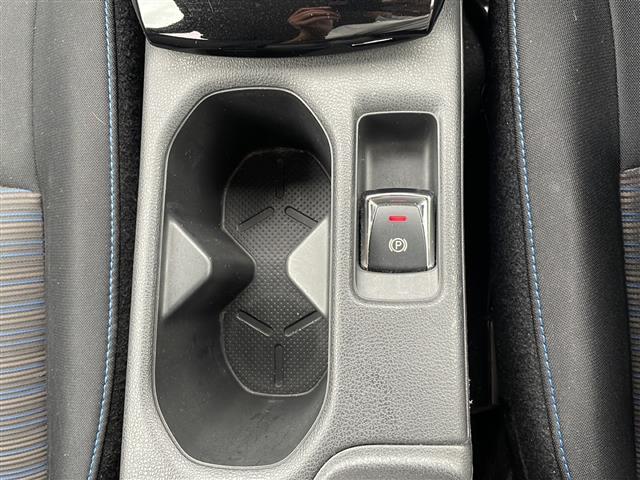 リーフ e+ X プロパイロット/全方位カメラ/バックカメラ/衝突軽減システム/ETC2,0/シートヒーター(D席N席)/ハンドルヒーター/オートライト/スマートキー/純正フロアマット/スペアキー(12枚目)