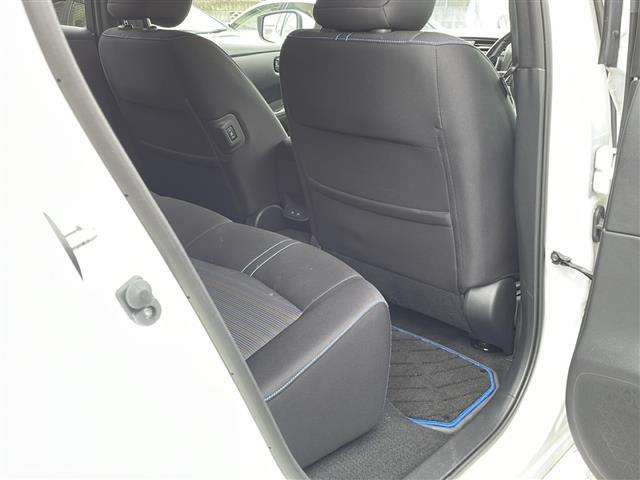 リーフ e+ X プロパイロット/全方位カメラ/バックカメラ/衝突軽減システム/ETC2,0/シートヒーター(D席N席)/ハンドルヒーター/オートライト/スマートキー/純正フロアマット/スペアキー(19枚目)