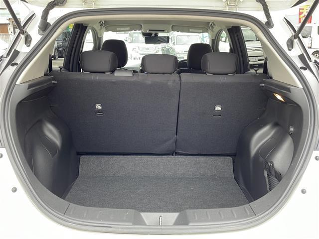 リーフ e+ X プロパイロット/全方位カメラ/バックカメラ/衝突軽減システム/ETC2,0/シートヒーター(D席N席)/ハンドルヒーター/オートライト/スマートキー/純正フロアマット/スペアキー(21枚目)