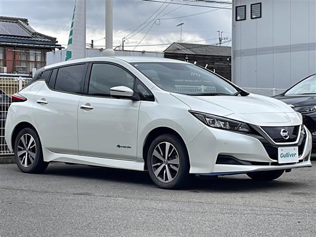 リーフ e+ X プロパイロット/全方位カメラ/バックカメラ/衝突軽減システム/ETC2,0/シートヒーター(D席N席)/ハンドルヒーター/オートライト/スマートキー/純正フロアマット/スペアキー(28枚目)