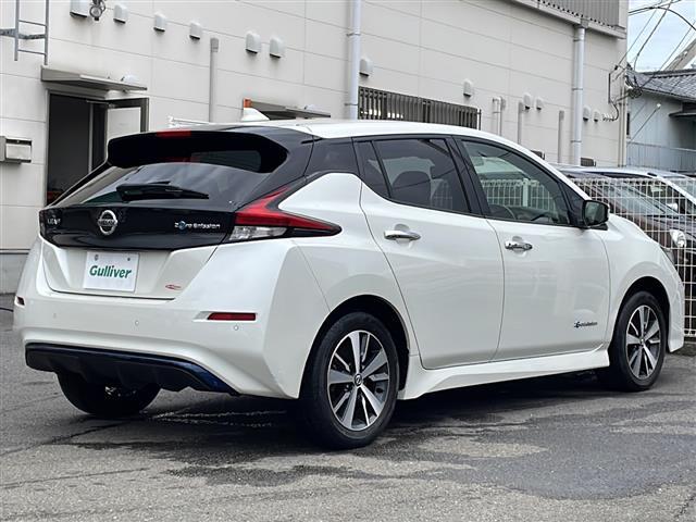 リーフ e+ X プロパイロット/全方位カメラ/バックカメラ/衝突軽減システム/ETC2,0/シートヒーター(D席N席)/ハンドルヒーター/オートライト/スマートキー/純正フロアマット/スペアキー(30枚目)