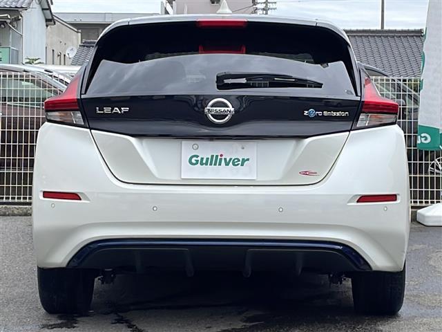 リーフ e+ X プロパイロット/全方位カメラ/バックカメラ/衝突軽減システム/ETC2,0/シートヒーター(D席N席)/ハンドルヒーター/オートライト/スマートキー/純正フロアマット/スペアキー(31枚目)