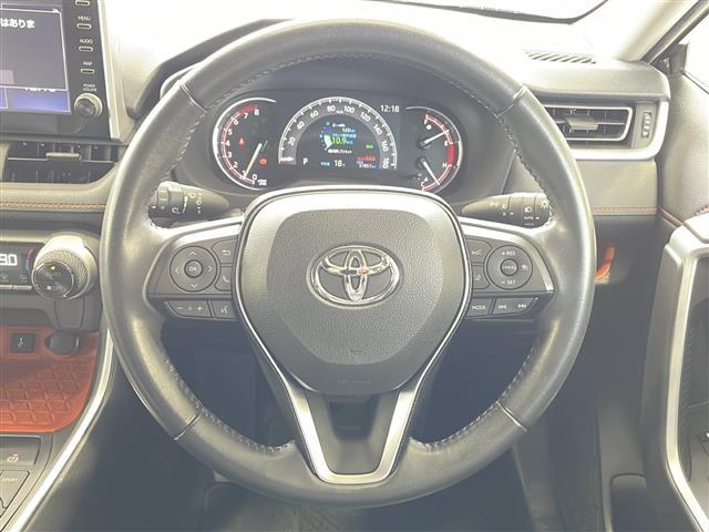 RAV4 アドベンチャー ワンオーナー 純正ディスプレイオーディオ バックカメラ ビルトインETC2.0 トヨタセーフティセンス RAYSアルミホイール ルーフレール パワーシート クルーズコントロール プッシュスタート(7枚目)