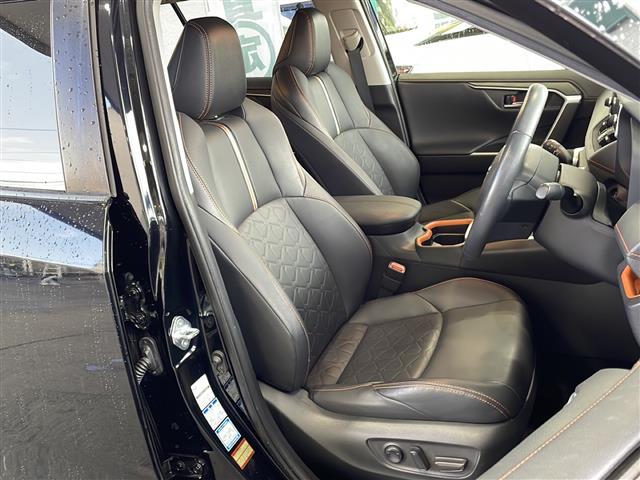 RAV4 アドベンチャー ワンオーナー 純正ディスプレイオーディオ バックカメラ ビルトインETC2.0 トヨタセーフティセンス RAYSアルミホイール ルーフレール パワーシート クルーズコントロール プッシュスタート(18枚目)