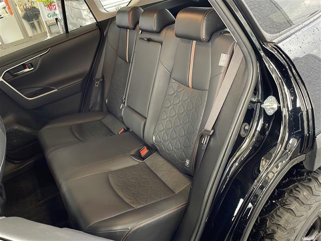 RAV4 アドベンチャー ワンオーナー 純正ディスプレイオーディオ バックカメラ ビルトインETC2.0 トヨタセーフティセンス RAYSアルミホイール ルーフレール パワーシート クルーズコントロール プッシュスタート(22枚目)
