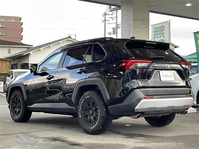 RAV4 アドベンチャー ワンオーナー 純正ディスプレイオーディオ バックカメラ ビルトインETC2.0 トヨタセーフティセンス RAYSアルミホイール ルーフレール パワーシート クルーズコントロール プッシュスタート(32枚目)