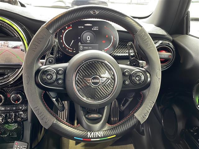 ＭＩＮＩ ジョンクーパーワークス　純正ナビ／ＢＩＬＳＴＥＩＮ車高調／社外マフラー／ＳＵＰＥＲＣＡＴレーダー／ＡＤＶＡＮＲａｃｉｎｇアルミホイール／前後コーナーセンサー／追従型クルーズコントロール／バックカメラ／ハーフレザーシート（6枚目）