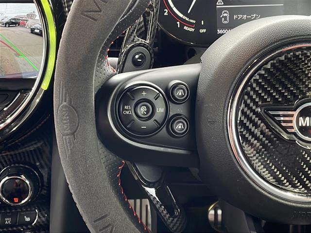 ＭＩＮＩ ジョンクーパーワークス　純正ナビ／ＢＩＬＳＴＥＩＮ車高調／社外マフラー／ＳＵＰＥＲＣＡＴレーダー／ＡＤＶＡＮＲａｃｉｎｇアルミホイール／前後コーナーセンサー／追従型クルーズコントロール／バックカメラ／ハーフレザーシート（7枚目）