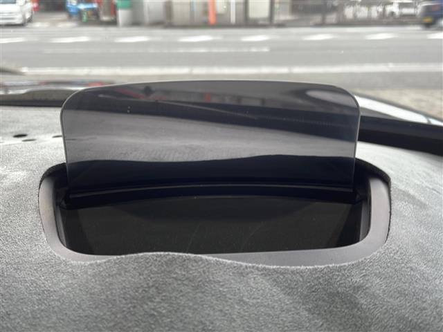 ＭＩＮＩ ジョンクーパーワークス　純正ナビ／ＢＩＬＳＴＥＩＮ車高調／社外マフラー／ＳＵＰＥＲＣＡＴレーダー／ＡＤＶＡＮＲａｃｉｎｇアルミホイール／前後コーナーセンサー／追従型クルーズコントロール／バックカメラ／ハーフレザーシート（15枚目）