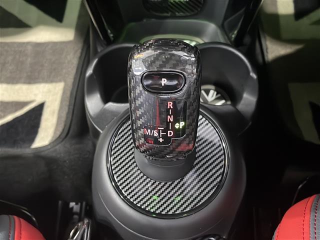 ＭＩＮＩ ジョンクーパーワークス　純正ナビ／ＢＩＬＳＴＥＩＮ車高調／社外マフラー／ＳＵＰＥＲＣＡＴレーダー／ＡＤＶＡＮＲａｃｉｎｇアルミホイール／前後コーナーセンサー／追従型クルーズコントロール／バックカメラ／ハーフレザーシート（16枚目）