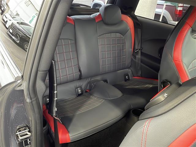 ＭＩＮＩ ジョンクーパーワークス　純正ナビ／ＢＩＬＳＴＥＩＮ車高調／社外マフラー／ＳＵＰＥＲＣＡＴレーダー／ＡＤＶＡＮＲａｃｉｎｇアルミホイール／前後コーナーセンサー／追従型クルーズコントロール／バックカメラ／ハーフレザーシート（22枚目）