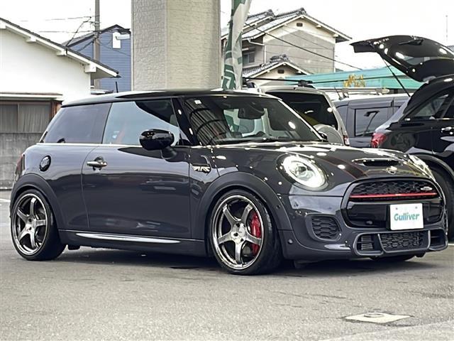 ＭＩＮＩ ジョンクーパーワークス　純正ナビ／ＢＩＬＳＴＥＩＮ車高調／社外マフラー／ＳＵＰＥＲＣＡＴレーダー／ＡＤＶＡＮＲａｃｉｎｇアルミホイール／前後コーナーセンサー／追従型クルーズコントロール／バックカメラ／ハーフレザーシート（28枚目）