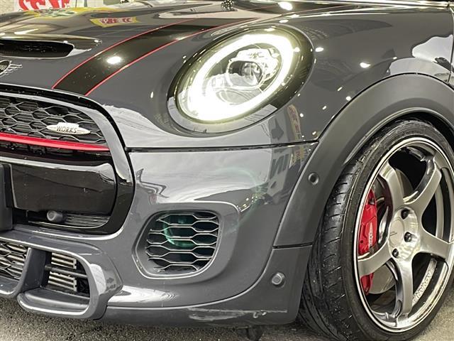 ＭＩＮＩ ジョンクーパーワークス　純正ナビ／ＢＩＬＳＴＥＩＮ車高調／社外マフラー／ＳＵＰＥＲＣＡＴレーダー／ＡＤＶＡＮＲａｃｉｎｇアルミホイール／前後コーナーセンサー／追従型クルーズコントロール／バックカメラ／ハーフレザーシート（37枚目）