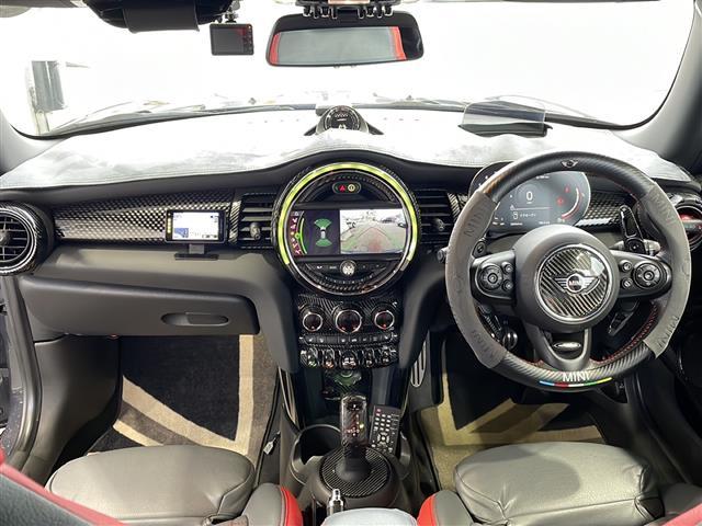 ＭＩＮＩ ジョンクーパーワークス　純正ナビ／ＢＩＬＳＴＥＩＮ車高調／社外マフラー／ＳＵＰＥＲＣＡＴレーダー／ＡＤＶＡＮＲａｃｉｎｇアルミホイール／前後コーナーセンサー／追従型クルーズコントロール／バックカメラ／ハーフレザーシート（42枚目）