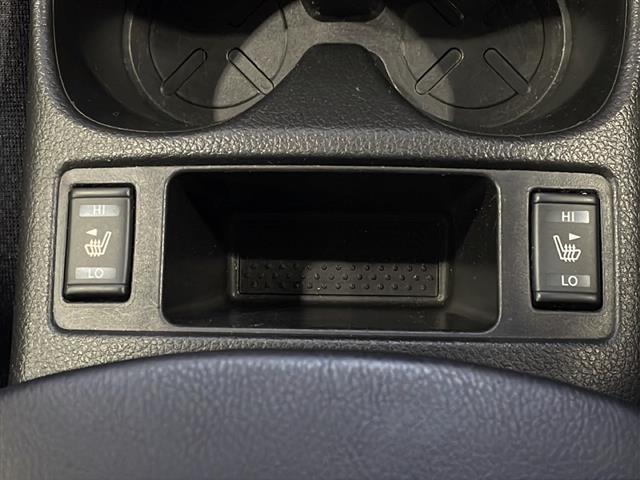 エクストレイル 20S エマージェンシーブレーキパッケージ ワンオーナー/純正ナビ/バックカメラ/前後コーナーセンサー/スマートキー/スペアキー/ハーフレザーシート/シートヒーターD席N席/純正フロアマット/アイドリングストップ(12枚目)