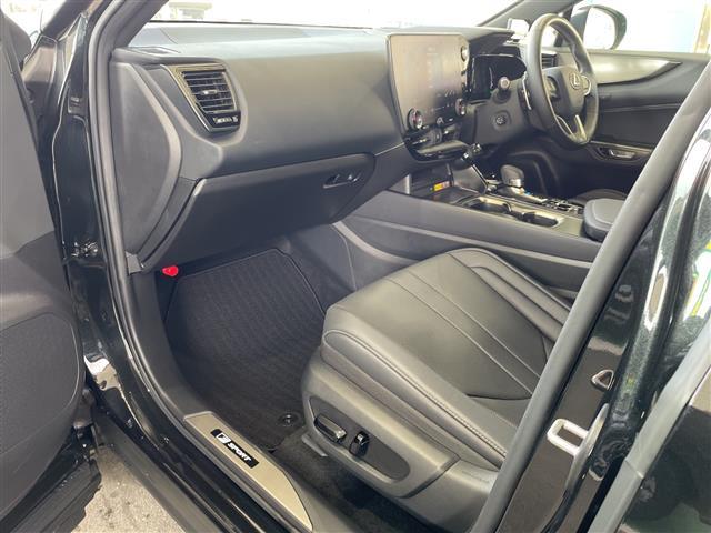 NX NX450h+ Fスポーツ ワンオーナー 純正14インチDA 全方位カメラ サンルーフ TRDエアロ TRDマフラー レザーシート シートヒーター オレンジキャリパー デジタルインナーミラー 置くだけ充電 クルーズコントロール(23枚目)