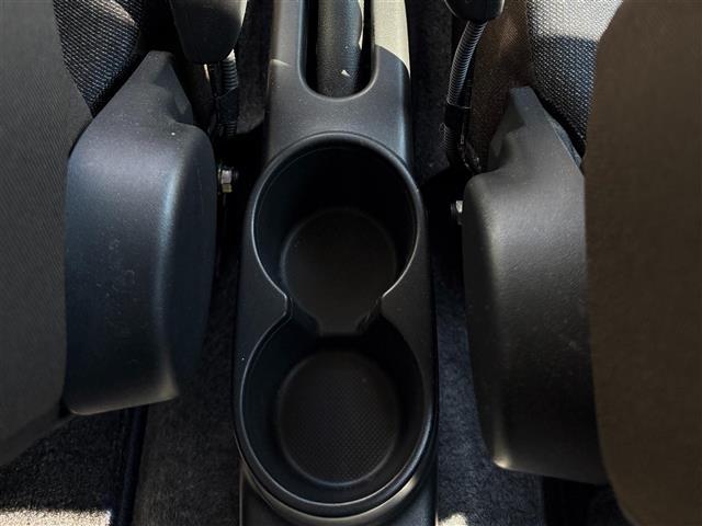 アルト ハイブリッドＳ　衝突軽減　純正Ｄ．Ｏ　Ｂｌｕｅｔｏｏｔｈ　ＡｐｐｌｅＣａｒＰｌａｙ　ＡｎｄｒｏｉｄＡｕｔｏ　Ｓヒーター　ビルトインＥＴＣ　コーナーセンサー　レーンキープアシスト　レベライザー　横すべり防止装置（16枚目）