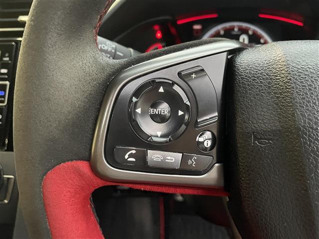 シビック タイプR ☆純正ナビ・TV・Bluetoothaudio・DVD☆ビルトインETC2.0☆バックカメラ☆レーダークルーズコントロール☆ブレンボブレーキ☆純正19インチAW☆LEDヘッドライト(3枚目)