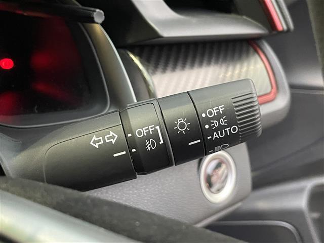 シビック タイプR ☆純正ナビ・TV・Bluetoothaudio・DVD☆ビルトインETC2.0☆バックカメラ☆レーダークルーズコントロール☆ブレンボブレーキ☆純正19インチAW☆LEDヘッドライト(6枚目)