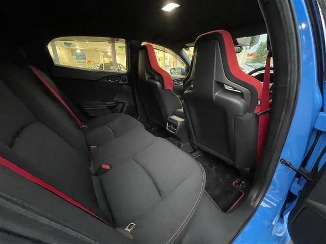 シビック タイプR ☆純正ナビ・TV・Bluetoothaudio・DVD☆ビルトインETC2.0☆バックカメラ☆レーダークルーズコントロール☆ブレンボブレーキ☆純正19インチAW☆LEDヘッドライト(11枚目)