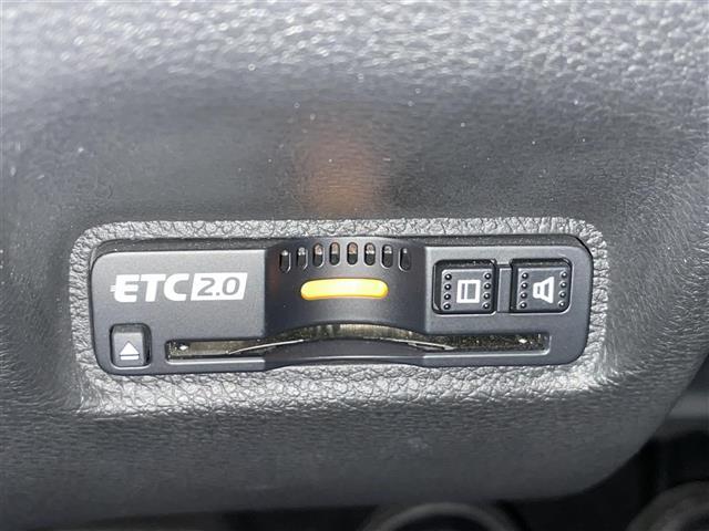 シビック タイプR ☆純正ナビ・TV・Bluetoothaudio・DVD☆ビルトインETC2.0☆バックカメラ☆レーダークルーズコントロール☆ブレンボブレーキ☆純正19インチAW☆LEDヘッドライト(20枚目)