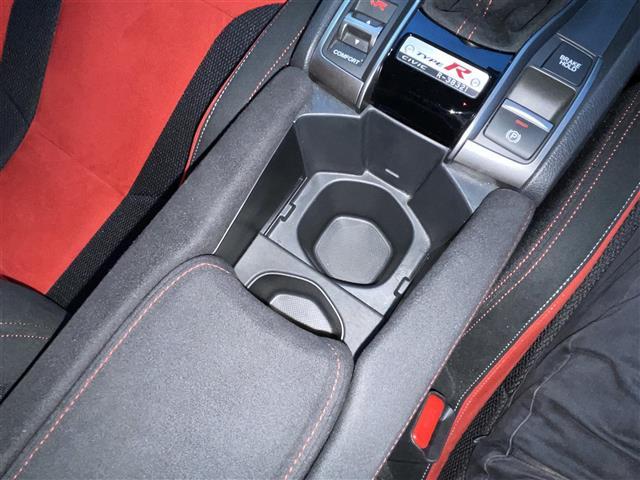 シビック タイプR ☆純正ナビ・TV・Bluetoothaudio・DVD☆ビルトインETC2.0☆バックカメラ☆レーダークルーズコントロール☆ブレンボブレーキ☆純正19インチAW☆LEDヘッドライト(21枚目)